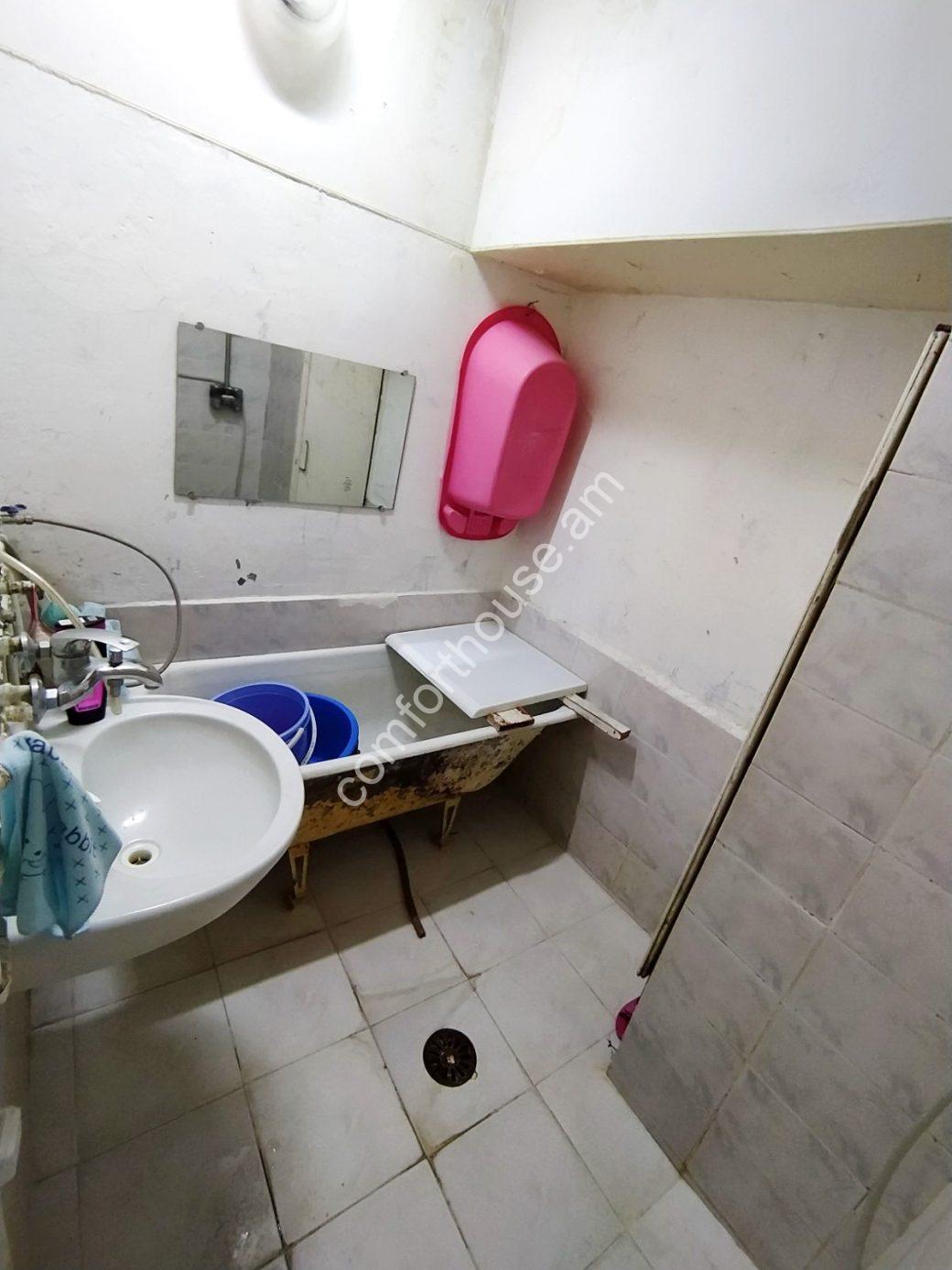 0-02-0b-33eb924303bdc6f0cd9a9cb3c90fe781643dfa38c163dcbb677f14d9a0007cb0_f352a519