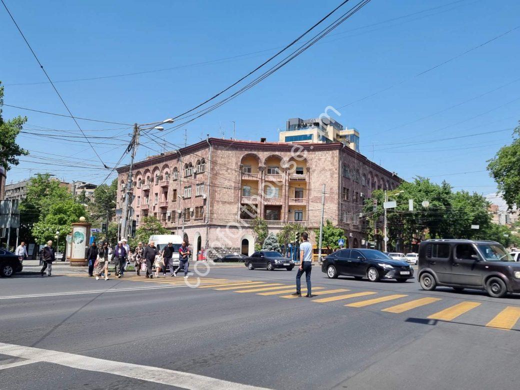 0-02-0b-1211639367704d49a9771f7ee9c0272ef68c18a9c8519dc8306ff199dee643aa_c5100a6c