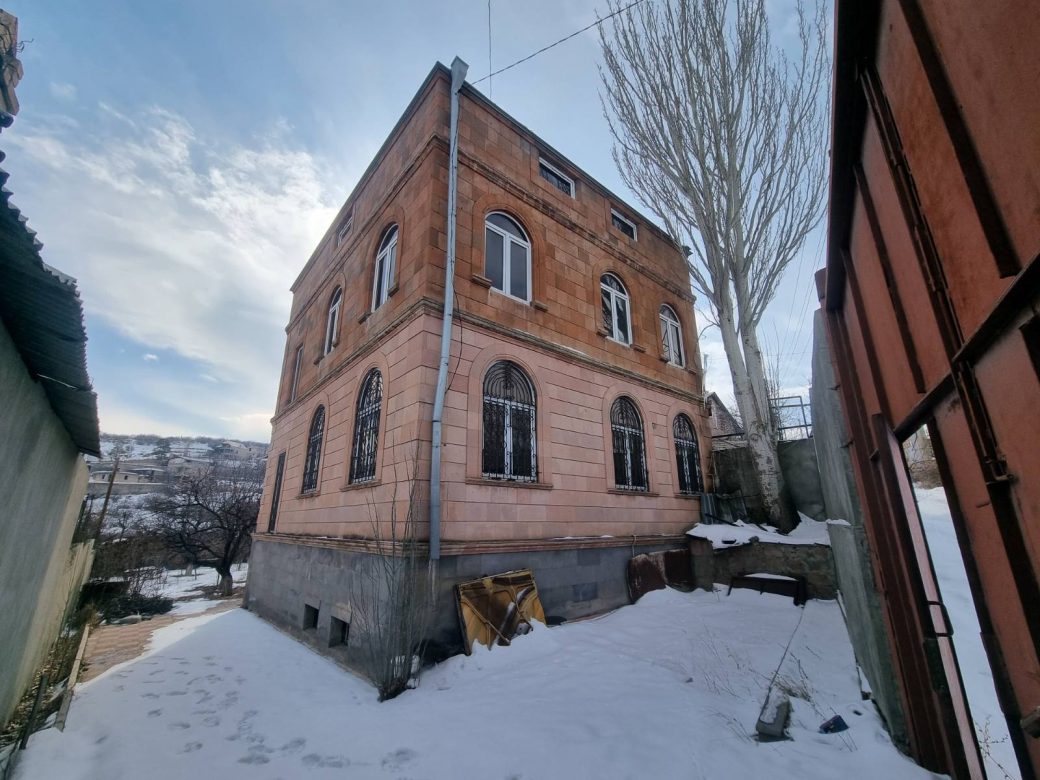 0-02-05-41f8bfff6e0b444c4d3fbf46d2bee0df00db5f755ef64c14da45e11bacd57c55_2a995c5fe7b0a188