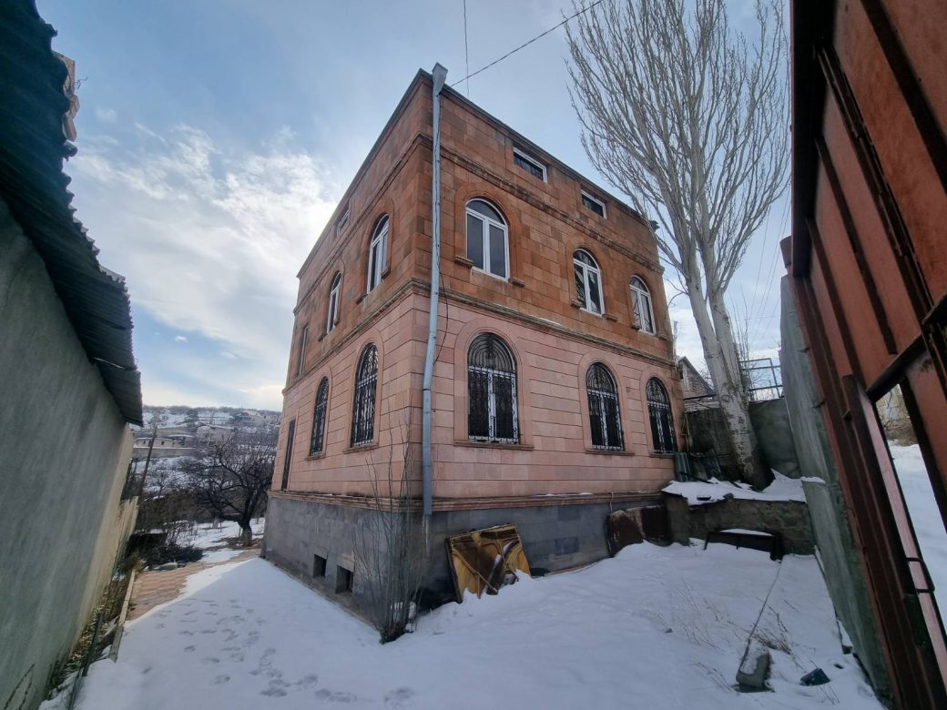 0-02-05-6131da184ef17950248b2f1588aed354b8e9f968f9209147ab7615649d9e4396_5ca20627acebaba9