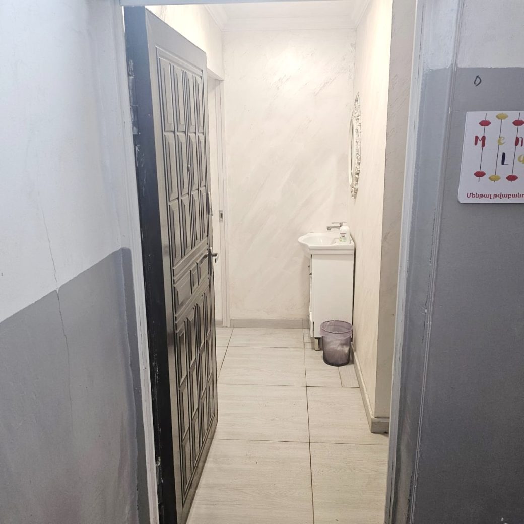 0-02-0b-f2633061af455b3cdec75c5a6447fc4b7f270499b16da84807c53d9b9ff53e9b_4c2bee073a35c180