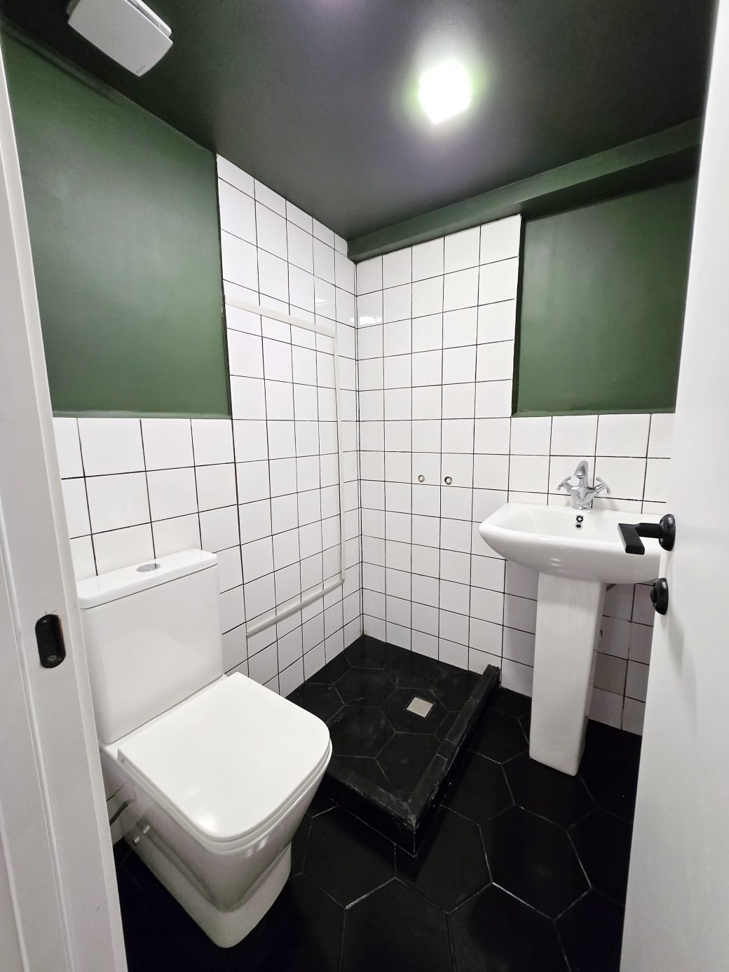 WhatsApp Image 2025-06-20 at 14.05.10 (1)