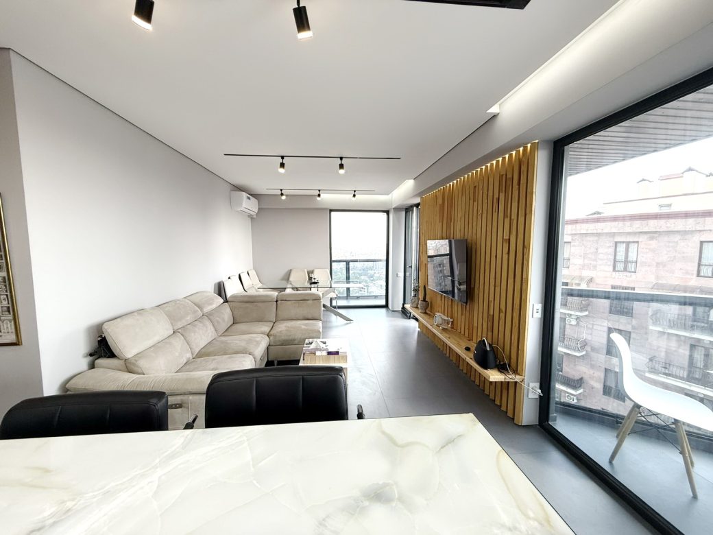 0-02-05-5292ceccebf6acd96b945981bafb53f1e2bfe7ab7f2b813ae55d8ab65210601e_cbb3efb83ef6ea75