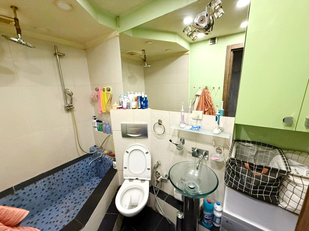 WhatsApp Image 2025-09-15 at 16.46.23 (4)