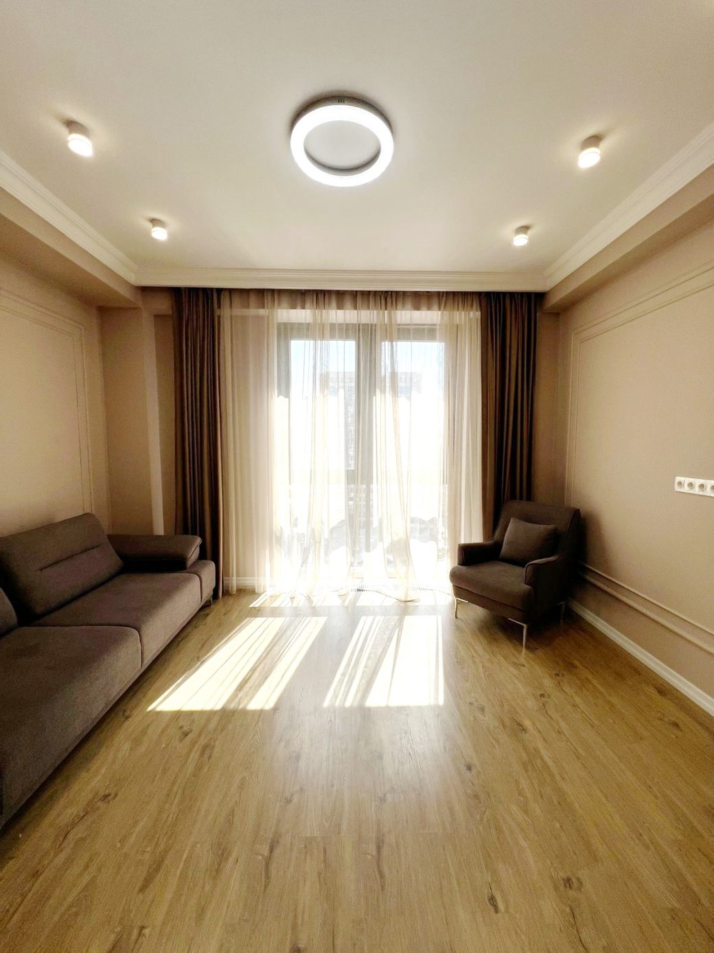 WhatsApp Image 2025-09-24 at 18.11.52