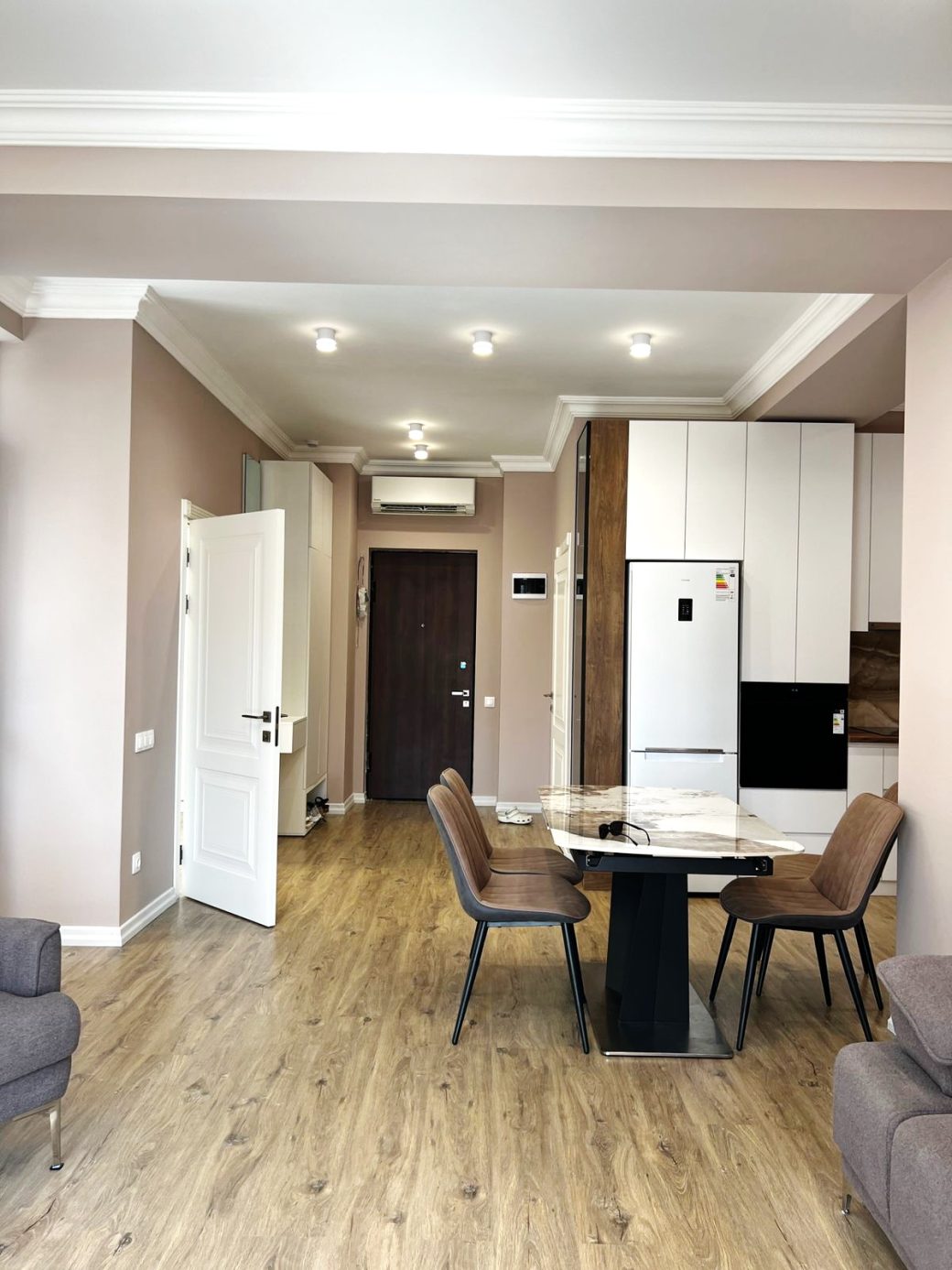 WhatsApp Image 2025-09-24 at 18.11.52 (3)