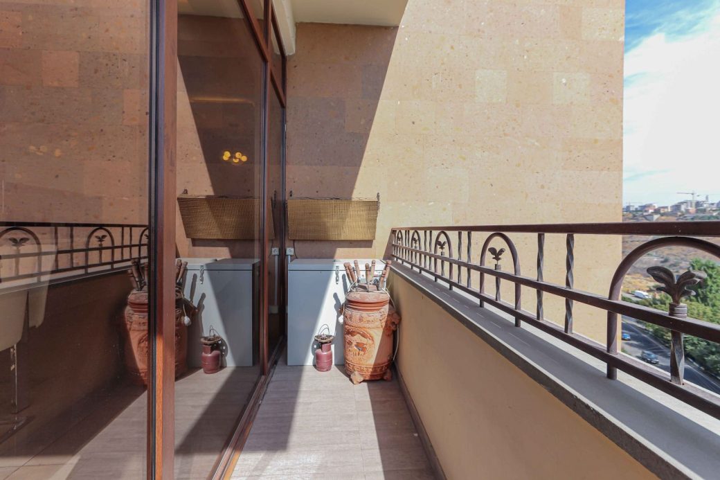 0-02-05-aef046960b8a4462ac643e4db888cf47b5213b505f3df6ad427314e124956aad_cfa54bcf6eeec925