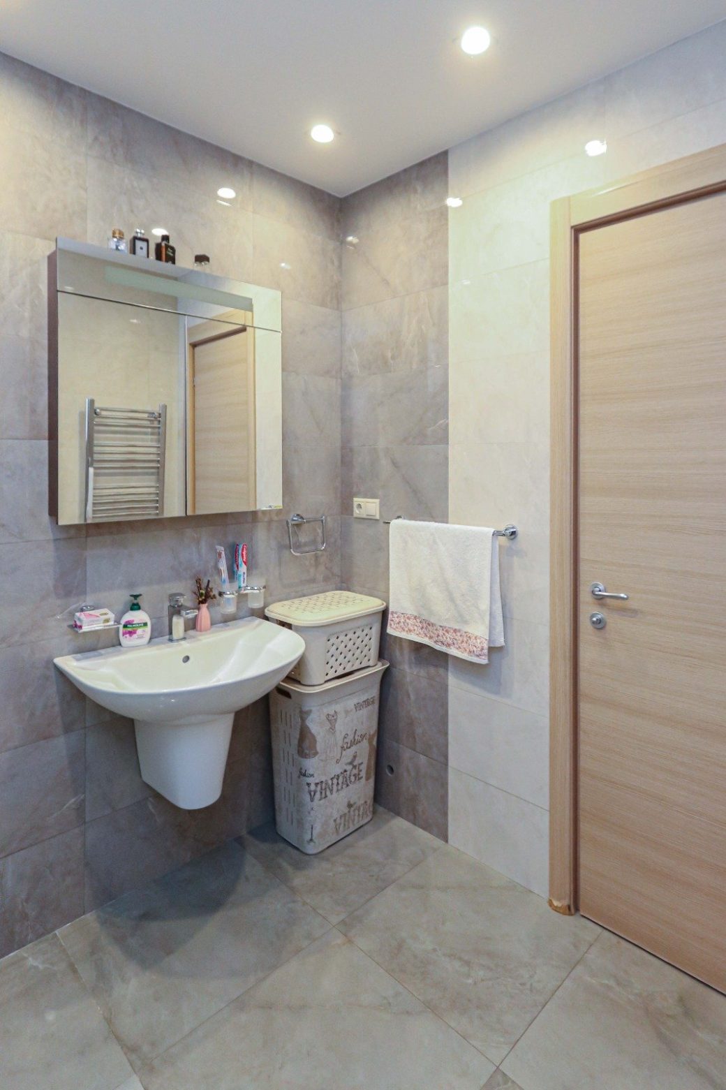 0-02-05-da771d709e39d7465c1924a498e665b26a19eb45d8bd843f1ed5fc8129677cab_e7de332ecd1b6545