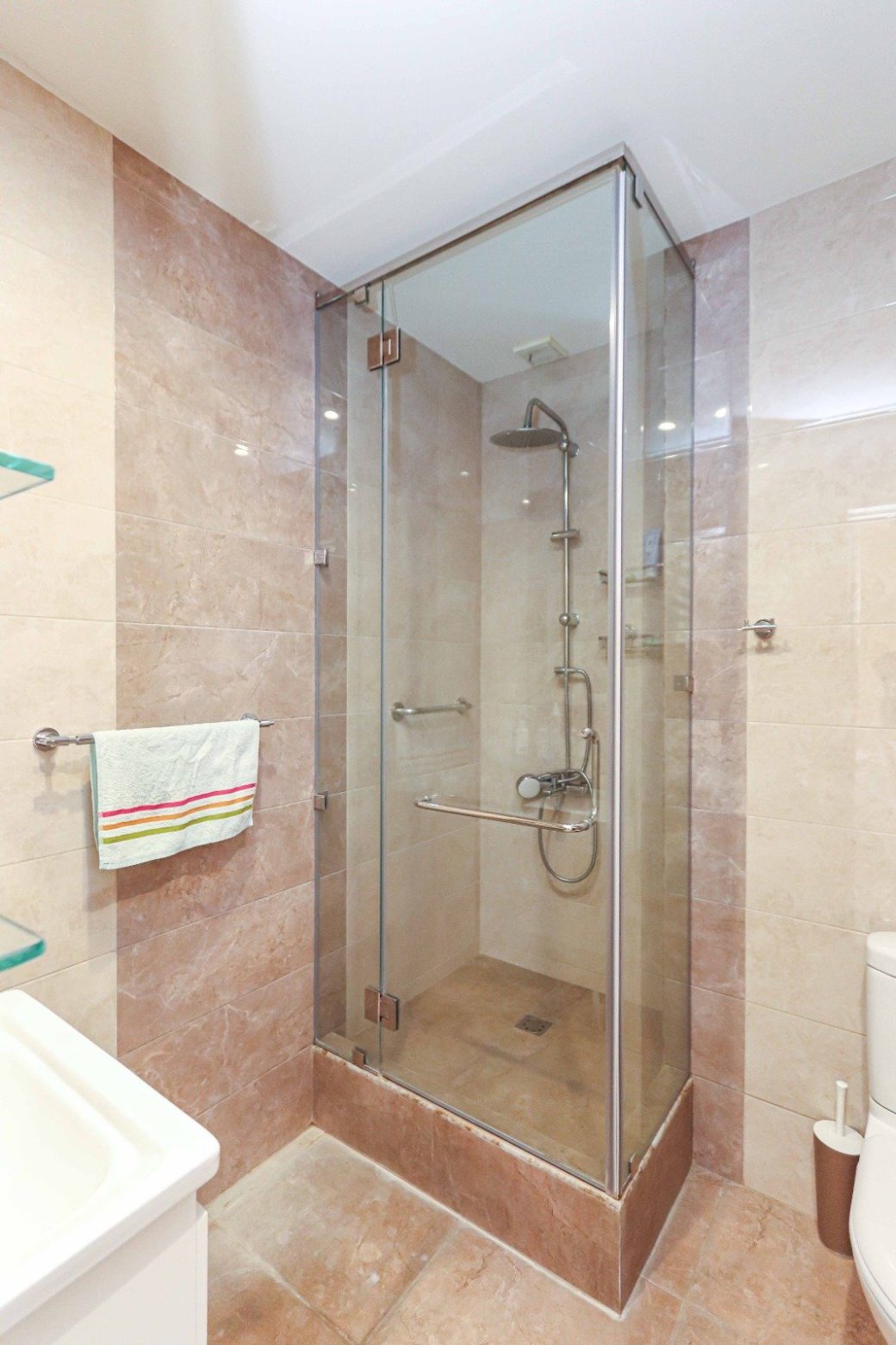 0-02-05-e328d4f0bcedff11e1897cabe27dc60d0cad89088c8b39bd4489caa0d6db232b_7c534a0e2d042925