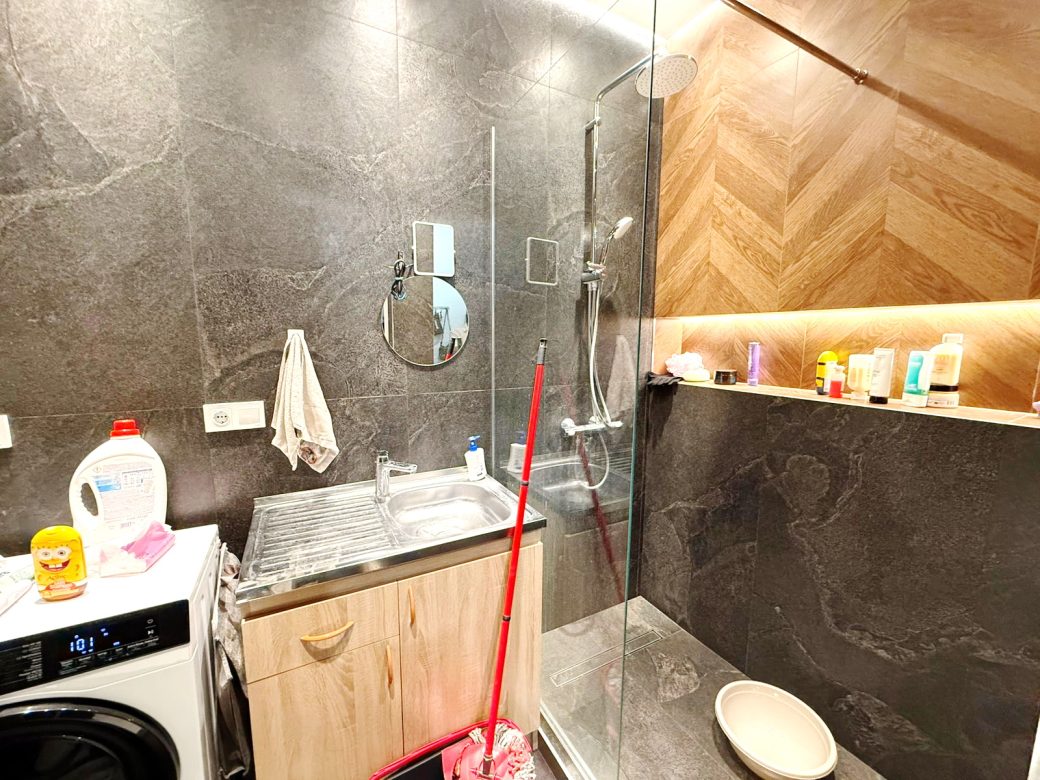 WhatsApp Image 2025-10-07 at 12.39.05 (5)