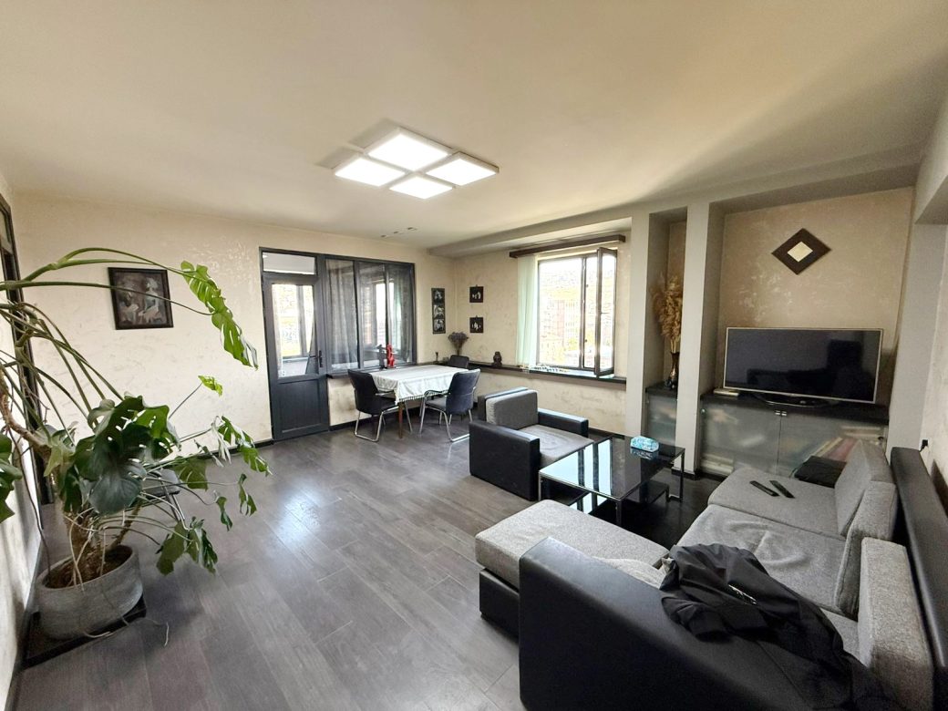 WhatsApp Image 2025-10-07 at 14.44.57 (1)