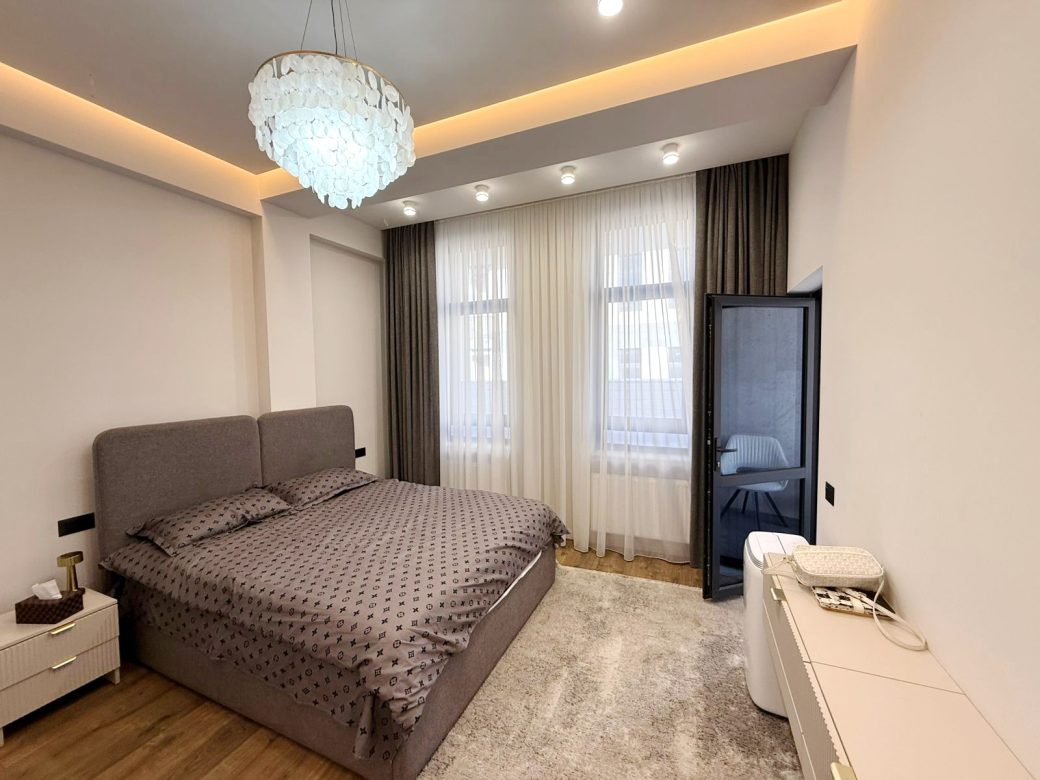 WhatsApp Image 2025-10-20 at 11.50.06 (1)