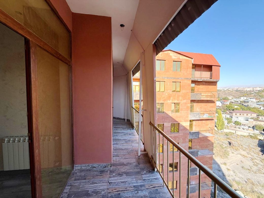 WhatsApp Image 2025-10-21 at 17.44.50 (2)