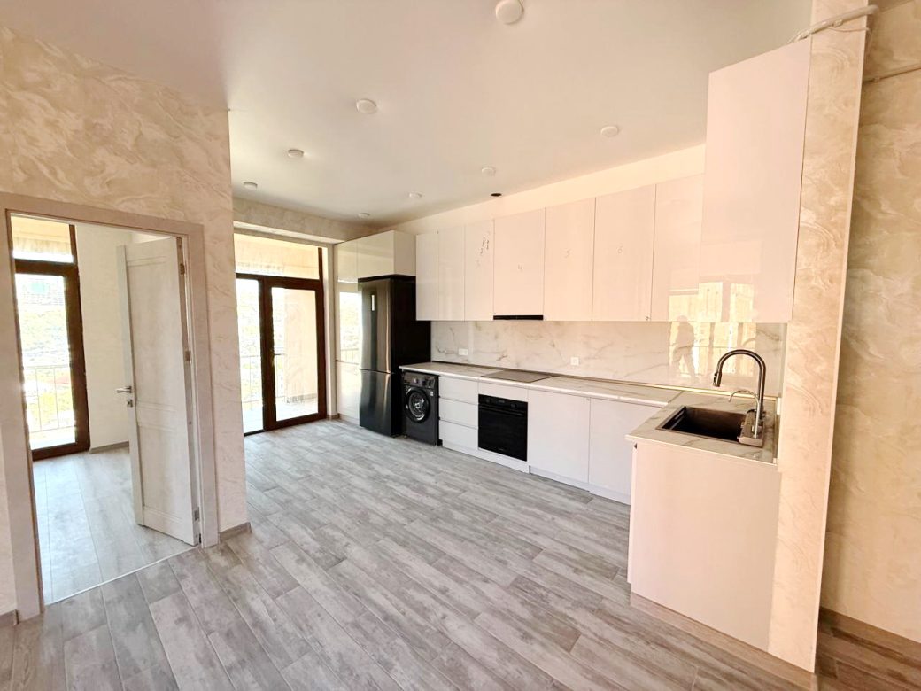 WhatsApp Image 2025-10-21 at 17.44.51