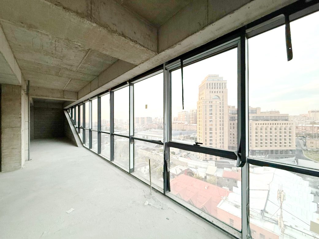 WhatsApp Image 2025-10-27 at 18.28.01