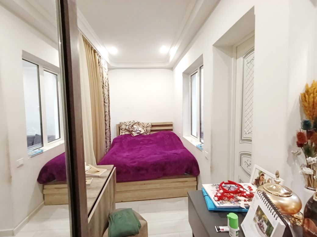 0-02-05-8251b8fc48be6c897ddbc936008f5878d0e49e9b318d4f5fe08cf925c0b96dac_fb05a809d5c8ddc9