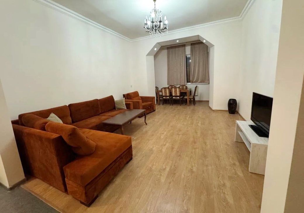 447920-3142556-crop