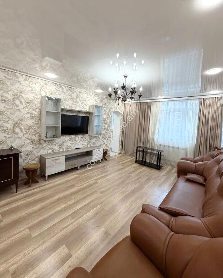 448882-3156751-crop