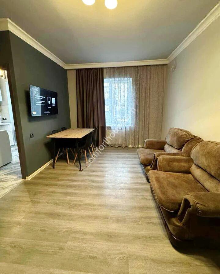 449442-3164499-crop