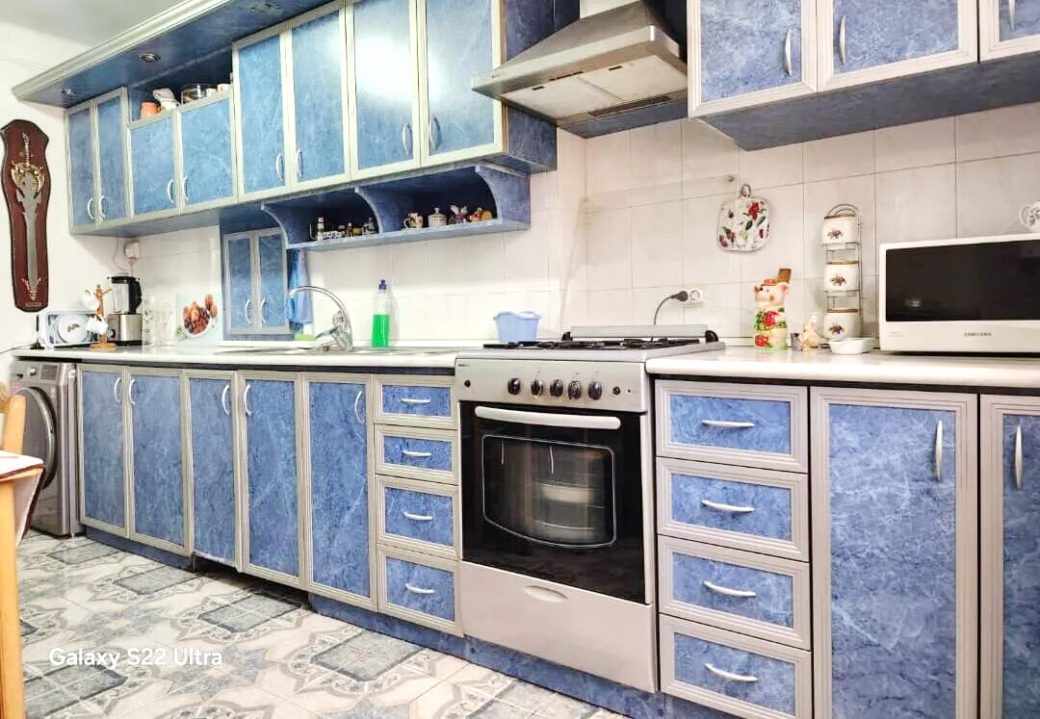 450144-3175209-crop
