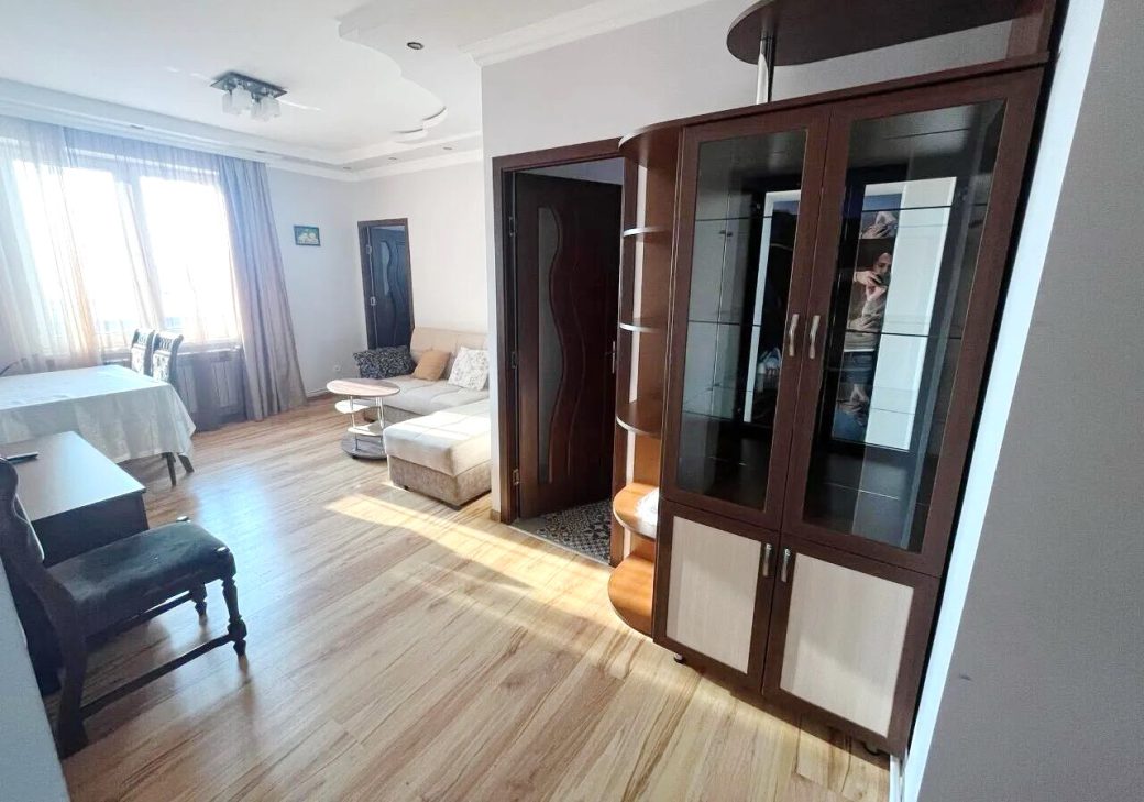 450273-3177033-crop