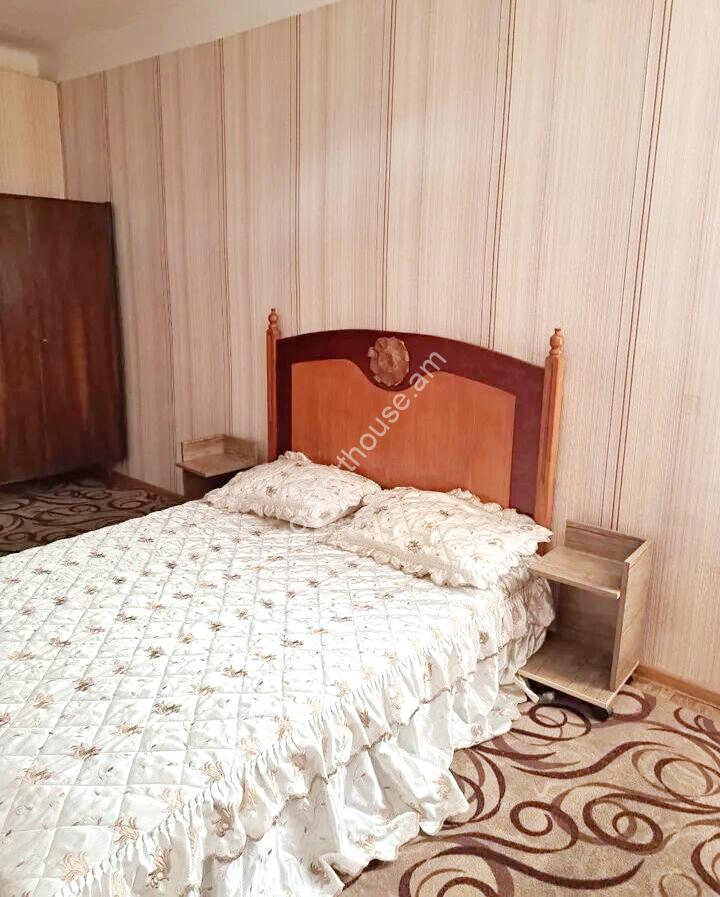 450956-3187126-crop
