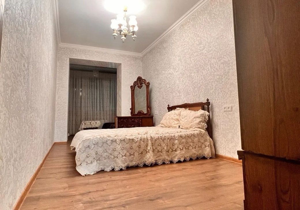 451085-3189029-crop
