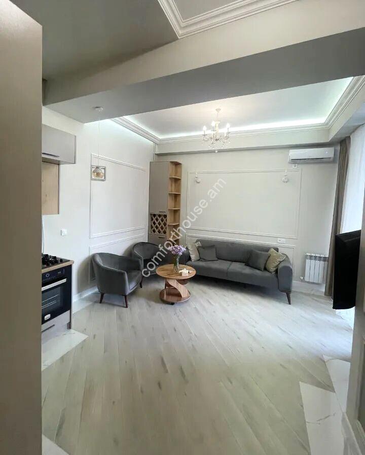 451181-3190336-crop