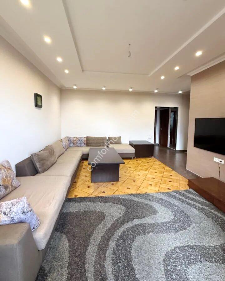 451208-3190782-crop