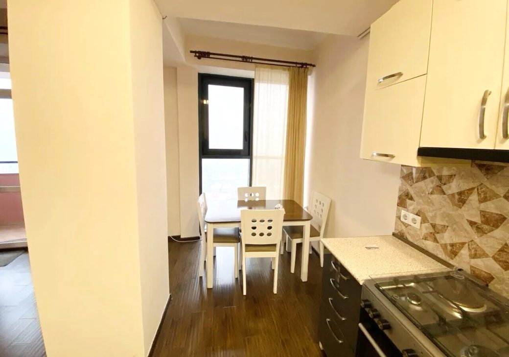 451309-3192065-crop