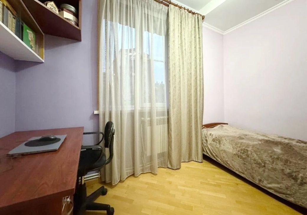 451661-3197004-crop