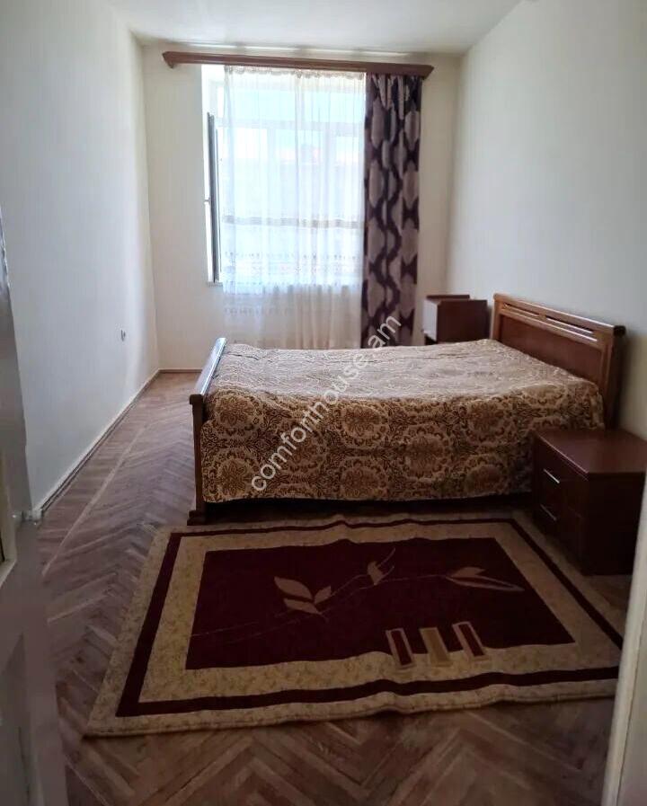 453046-3217595-crop