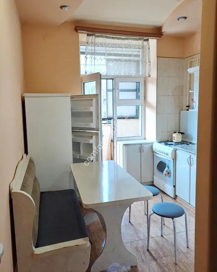 98030774