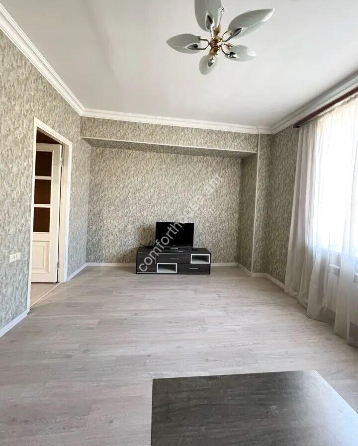 448124-3145647-crop