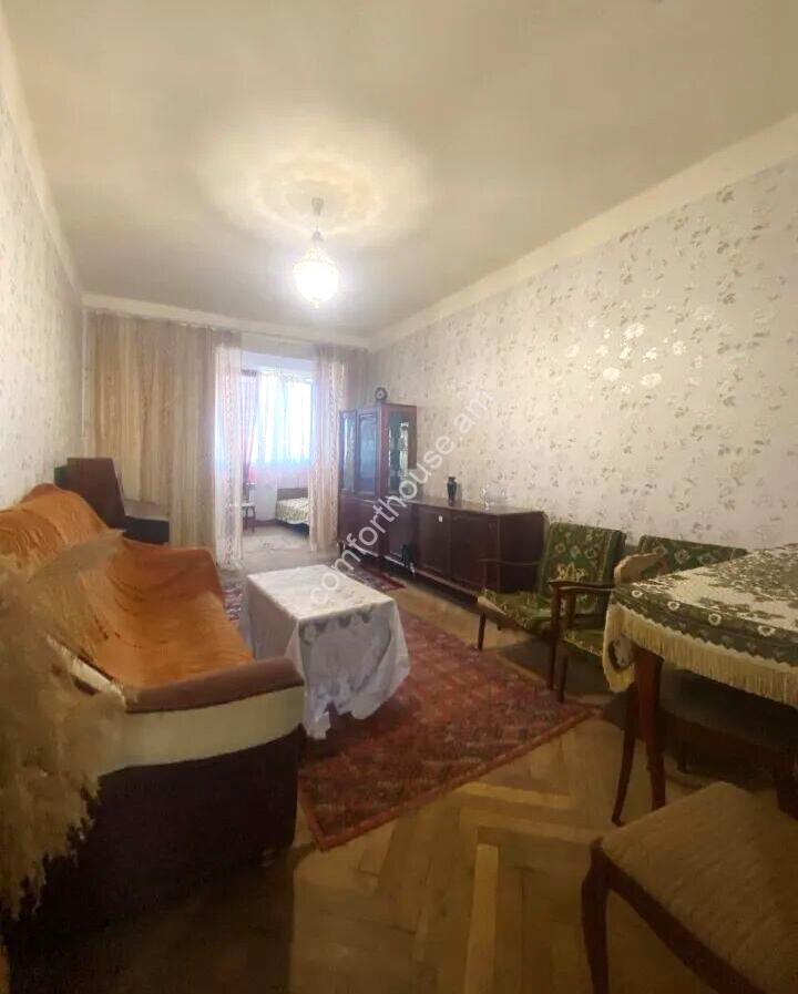 452355-3207541-crop