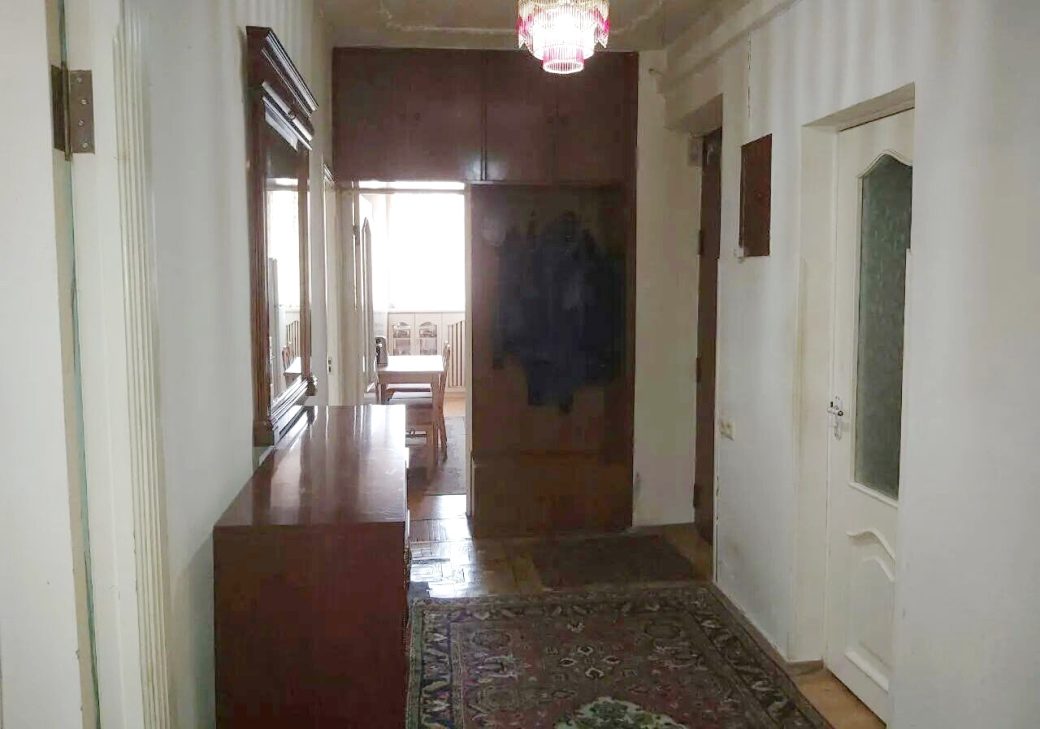 453428-3223630-crop