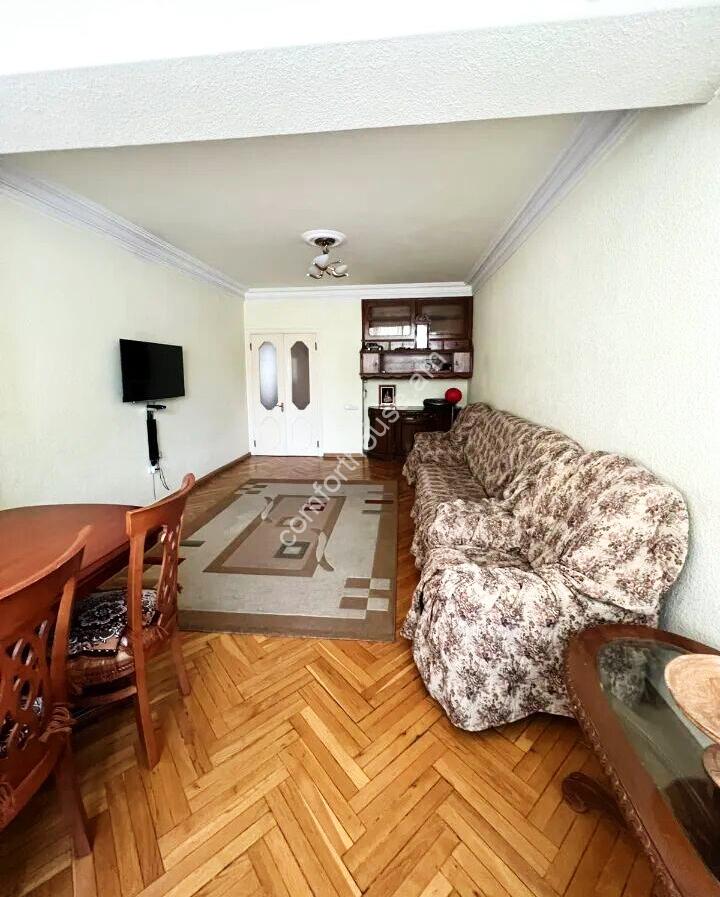 453523-3225251-crop