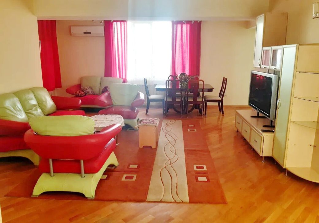 453623-3226996-crop