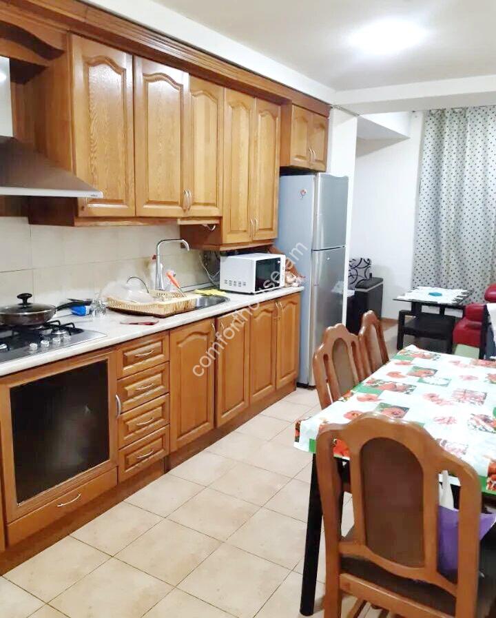 453623-3227003-crop