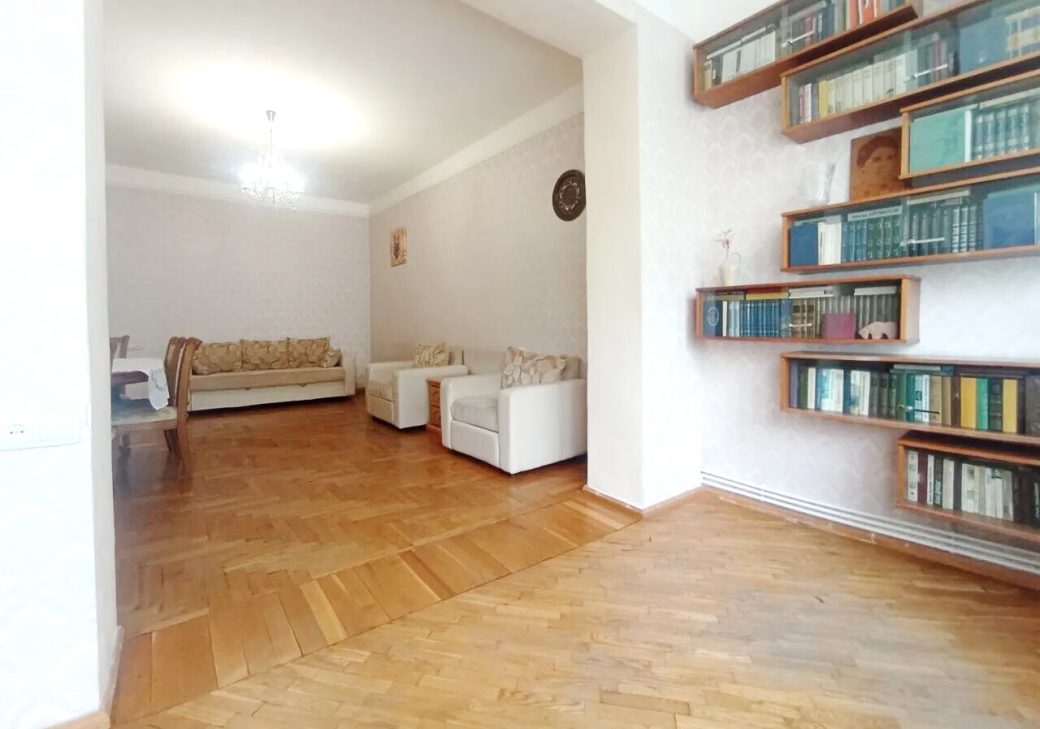 453722-3228239-crop