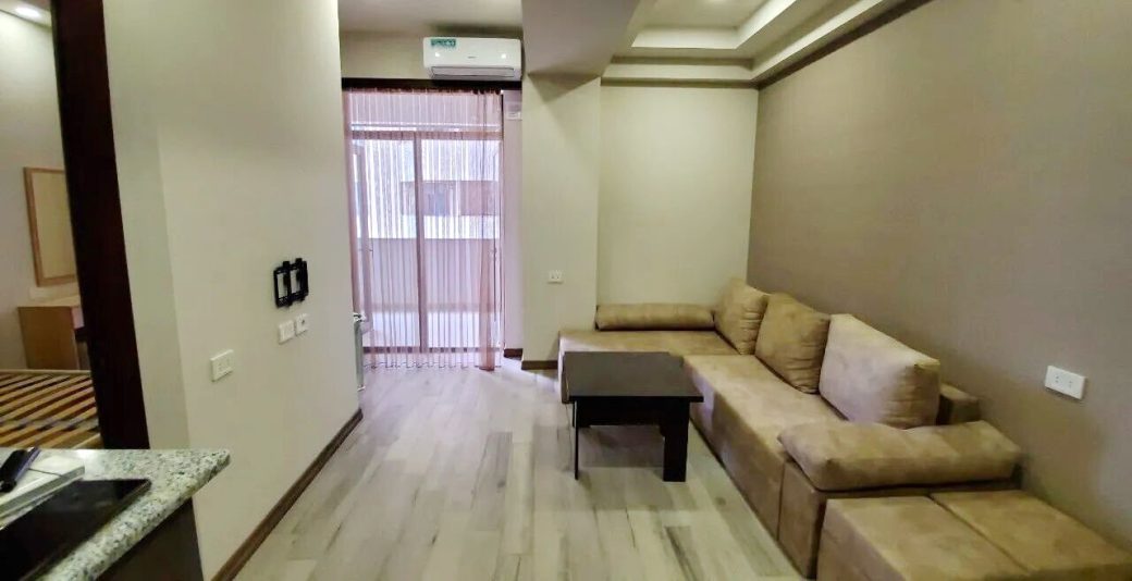 454290-3237759-crop