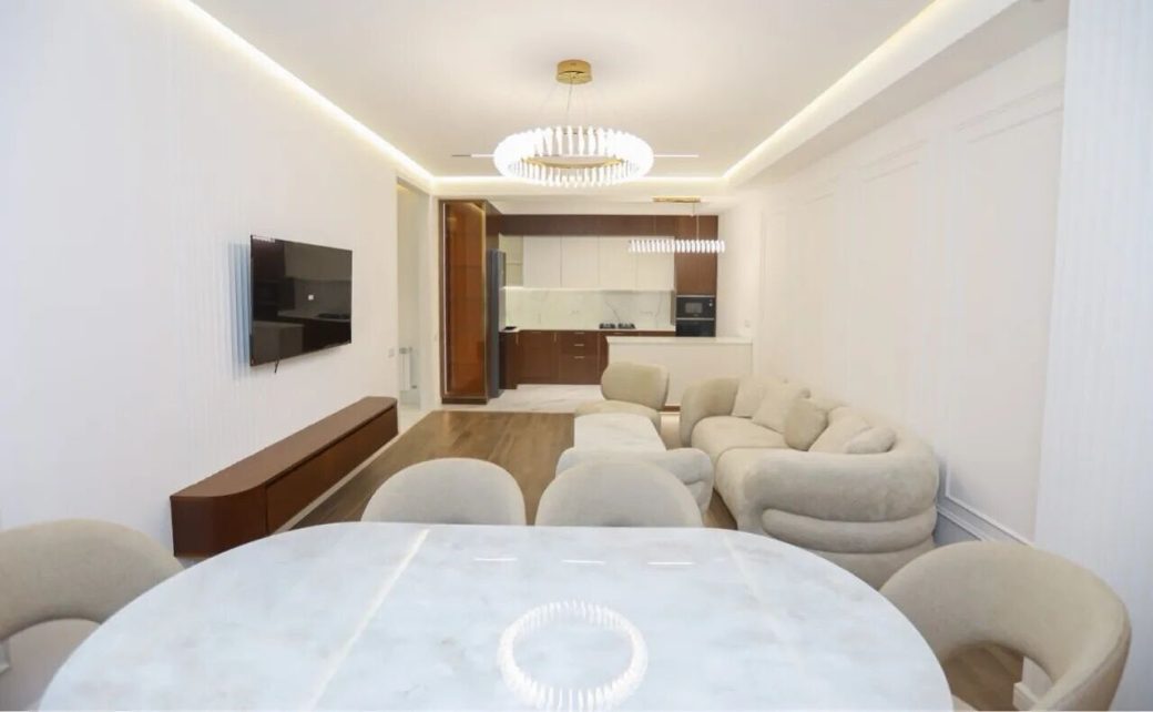 454348-3238550-crop