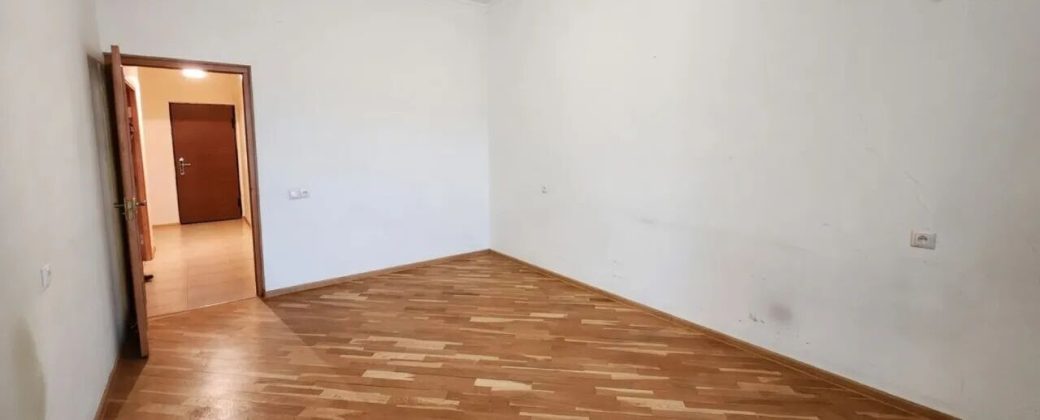 454633-3242896-crop