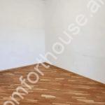 454633-3242896-crop