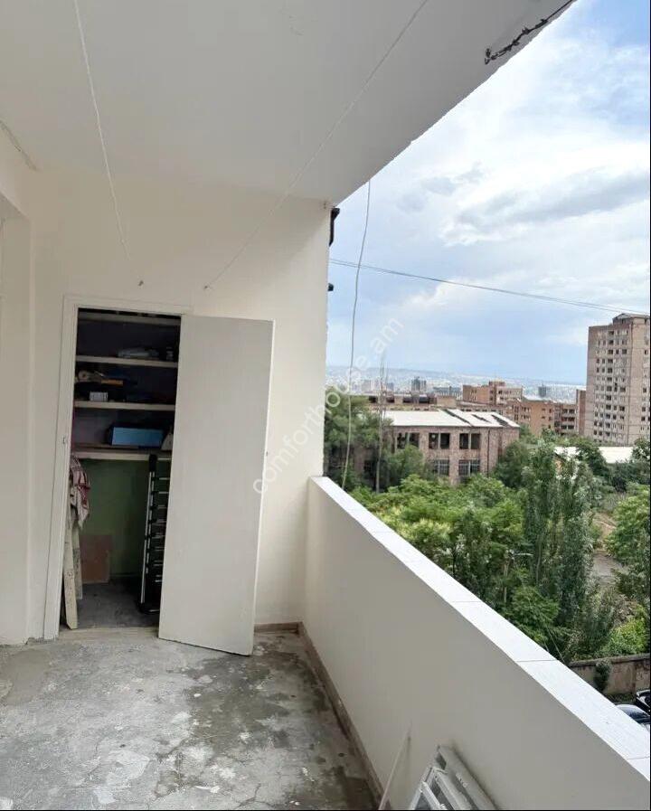 454923-3247303-crop