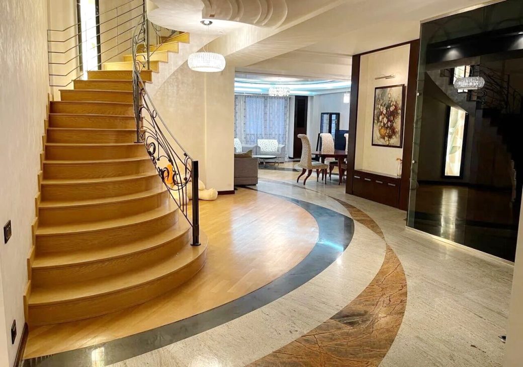 454955-3247765-crop