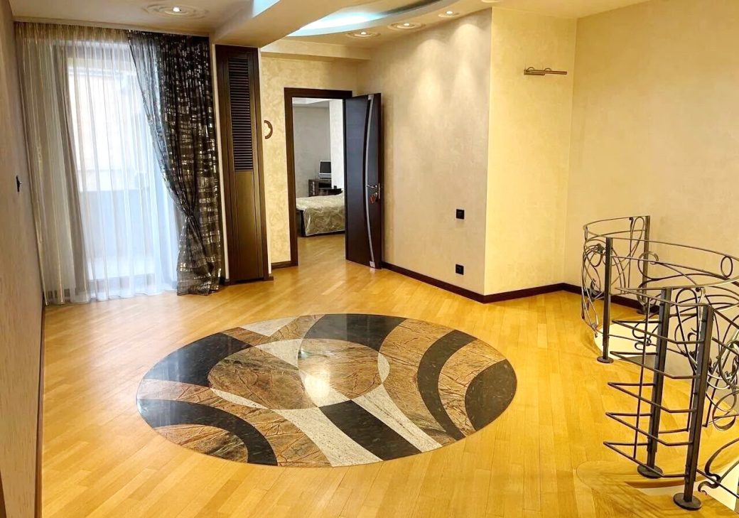 454955-3247766-crop