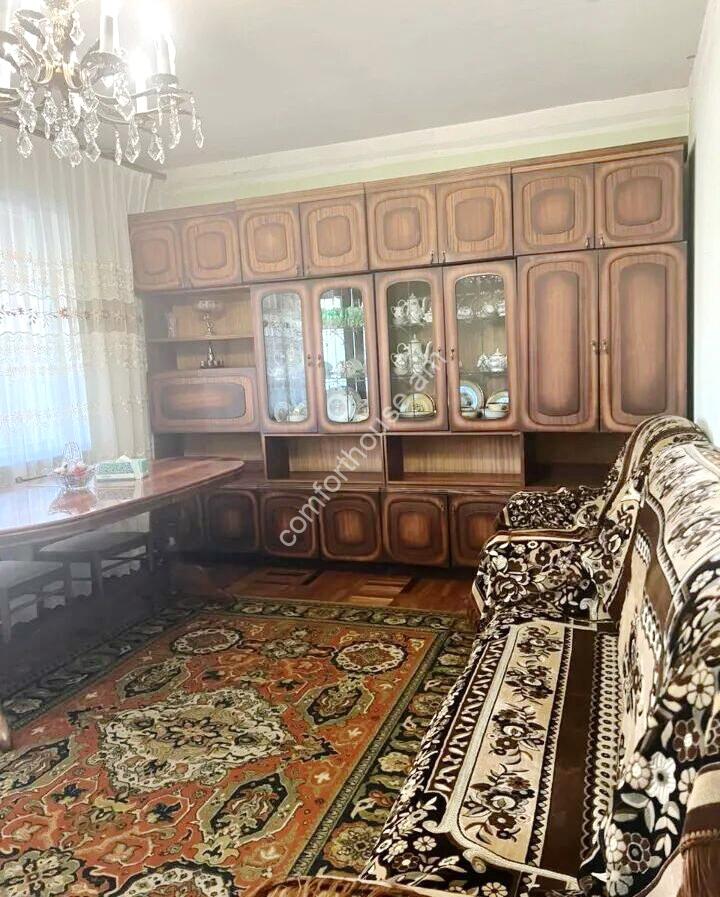 455832-3260456-crop