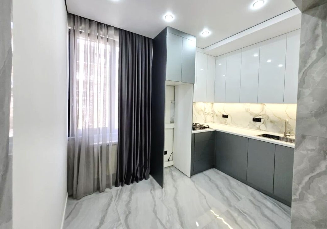 456239-3266893-crop
