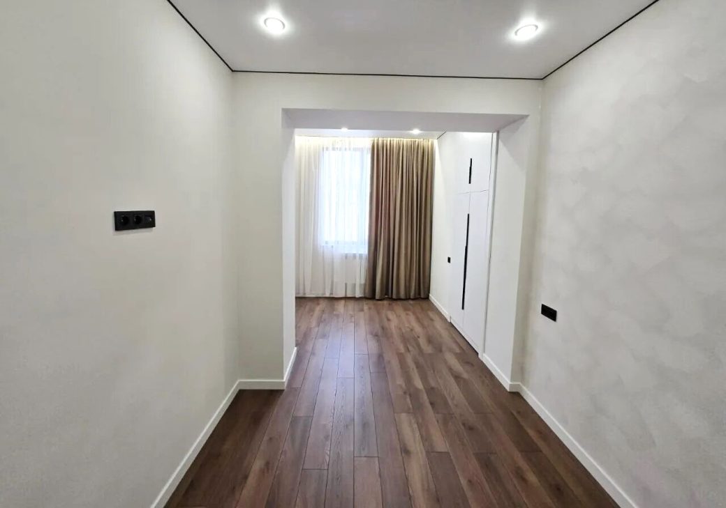 456239-3266900-crop